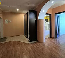 БОЛЬШАЯ 2-х комн на Тополевой!