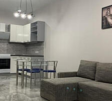 2х к на Макаренко. Общая площадь 96м. Кухня 29м. Дизайнерский ремонт.