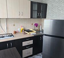 Срочно продается двухкомнатная квартира Торг