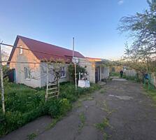 2 дома на одном участке в селе Прилиманское.