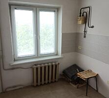 Продам 2-х ком. кв. 3/9 Бам (Солнечный) г. Бендеры с ремонтом новым.