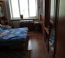 3 комнаты в общежитии 3/5, Кировский, " Ника"