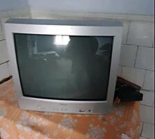 Продам телевизор