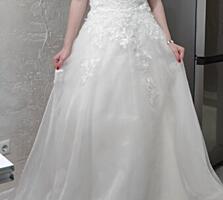 Продам свадебное платье привезено с Италии