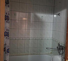 1к. Варненская/100 школа 5/16эт. 43,5м Жилое чистое состояние. Сотовая.