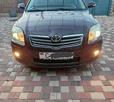Toyota avensis 2006 год