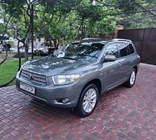 Тойота Хайлендер Лимитед Гибрид. Газ метан