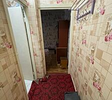 Продается квартира от хозяина в середине дома. Торг уместен!