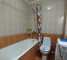 Продается 2-КОМ БЛОК со своим санузлом, Кировский 4/5, ремонт