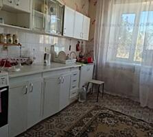 ПРОДАМ 3+1кв., Просторная, с/пакеты+ Гараж+ Подвал+ Огород - ФАЛЕШТАЫ