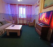 3-х/к Центр. Б. Морская 57. Возле Каштанового сквера. Документы.