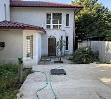 Продам двухэтажный дом 130 кв. м., ул. Толбухина/Чубаевская.