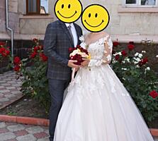 Красивое свадебное платье