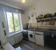 Продается двухкомнатная квартира на Правде