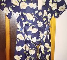 Новое женское платье -халат, плечики, ремешок, 46/48р-р..