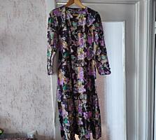 Платье новое на рост 164, объем груди 96, объем бедер 104.