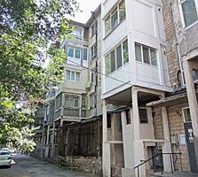 Apartament cu 3 camere, Centru.