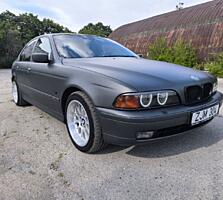 Продам BMW в идеальном состоянии