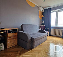 Apartament cu 2 camere, logia spațioasă. str. Grenoble