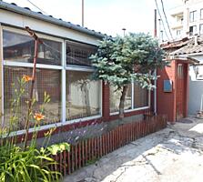 Продается уютная 2-комнатная квартира на земле.