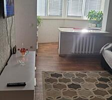 Продается 2 комнатная квартира с переходной лоджией