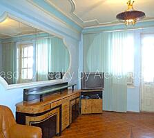 Спиридоновская: продам 3к квартиру в шикарной сталинке в тихом центре!