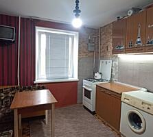 2-КОМ Красные Казармы 5/9 не угловая в жилом состоянии