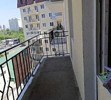 ЖК Континент. Сдан и заселен. 9/12. 45/18/14. Большой балкон.