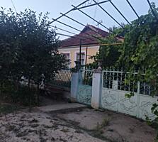 Продается дом В центре Паркан