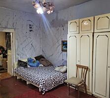 Продам 2кв. 40кв. м., вул. Торгова/Коблевська