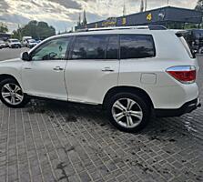 Продам Toyota Highlander