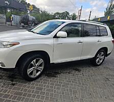 Продам Toyota Highlander