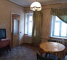 Продам двухкомнатную квартиру на Богдана не