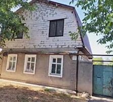 Продам отдельно-стоящий двухэтажный дом, ул. Литовская/Василия Стуса.