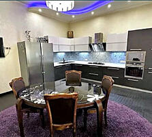 Просторная трехкомнатная квартира в центре Одессы