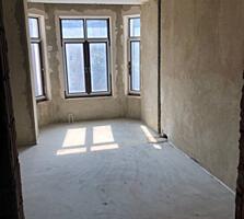 Продажа квартиры с балконом, Центр города, ЖК Виндзор, красный кирпич