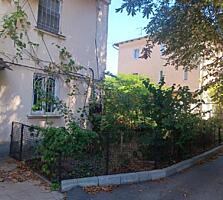 Отличный район, близость моря.