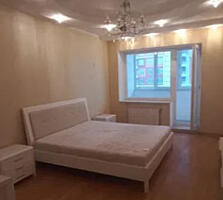 Продам двухуровневую квартиру, Ботанический пер. /Армейская.