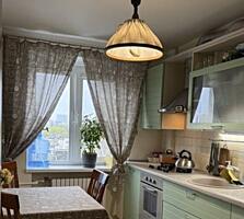 Продам квартиру 56 кв. м., 8/9, ул. Транспортная/Среднефонтанская.