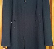 Женский жакет немецкий 42р-р (48), застёжка молния, цвет: темно синий.