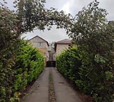 Продам в Одессе 4-х комнатную квартиру на Мечникова. 1й/2х этажного ..