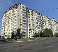 Продаж КРУПНОГАБАРИТНОЇ двокімнатної квартири 90 кв/м