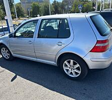 Продам фольксваген гольф, 2003 год, 1900 см3, ТДИ, 2500 евро, эконом