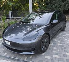 Тесла 3 2021 года выпуска в новом состоянии. Гарантия качества.