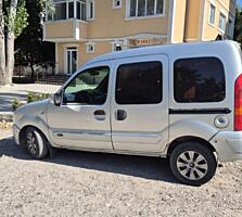 Renault Kangoo la un pret bun