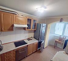 Предлагается к продаже  двухкомнатная квартира. Восточная квартира, ..