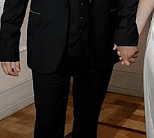 Продам роскошный смокинг!