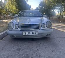 Срочно продам w210