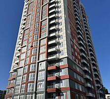 В продаже шикарная большая двухкомнатная квартира площадью 70 кв.м в .