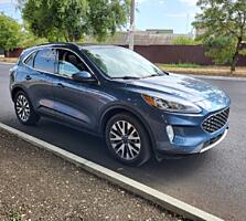 Продам авто 2020 год гибрид максимальная комплектация.